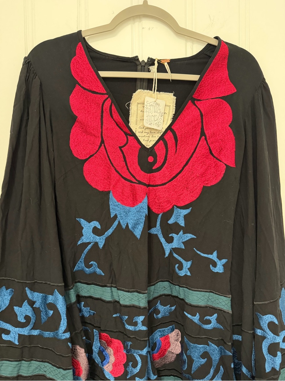 Ultra RARE Free People Bali Embroidered Romper NWT Tassel Boho Festival size 4 - Picture 2 of 14